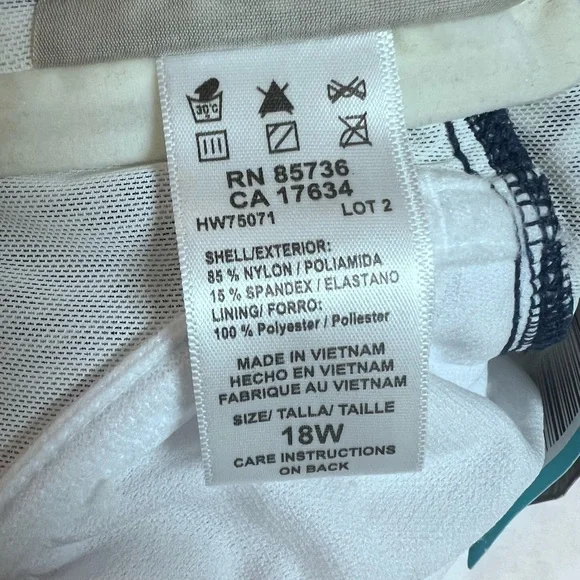 Beach House Women For Torrid Bikini Top New With Tag Size 18W Padded Tie Back A4 - Picture 8 of 11